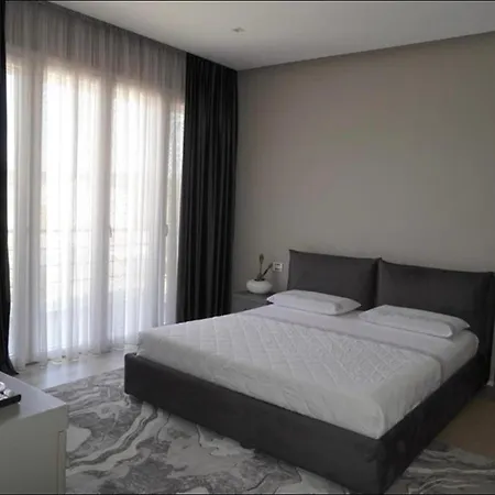 Apartment Skhembi *